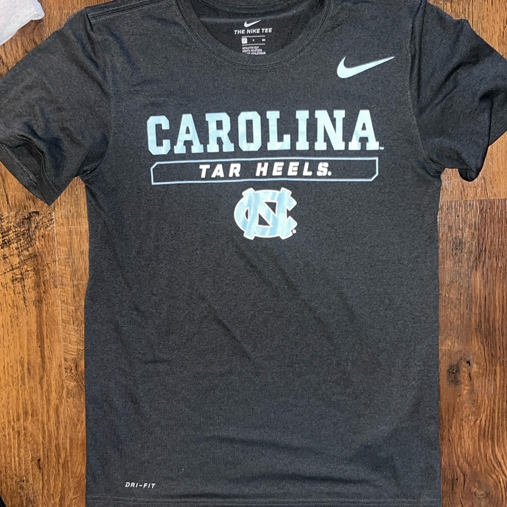 Nike Dri-fit North Carolina Tarheel t shirt